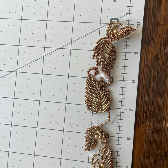 Copper beaded trim, gold/copper colored leaf motif, 18" (plus 10") - Picture 9 of 13